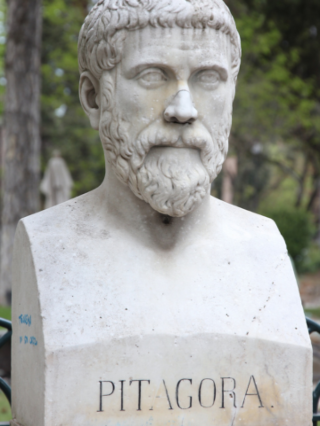 Quem foi Pitágoras e sua influência na filosofia e matemática